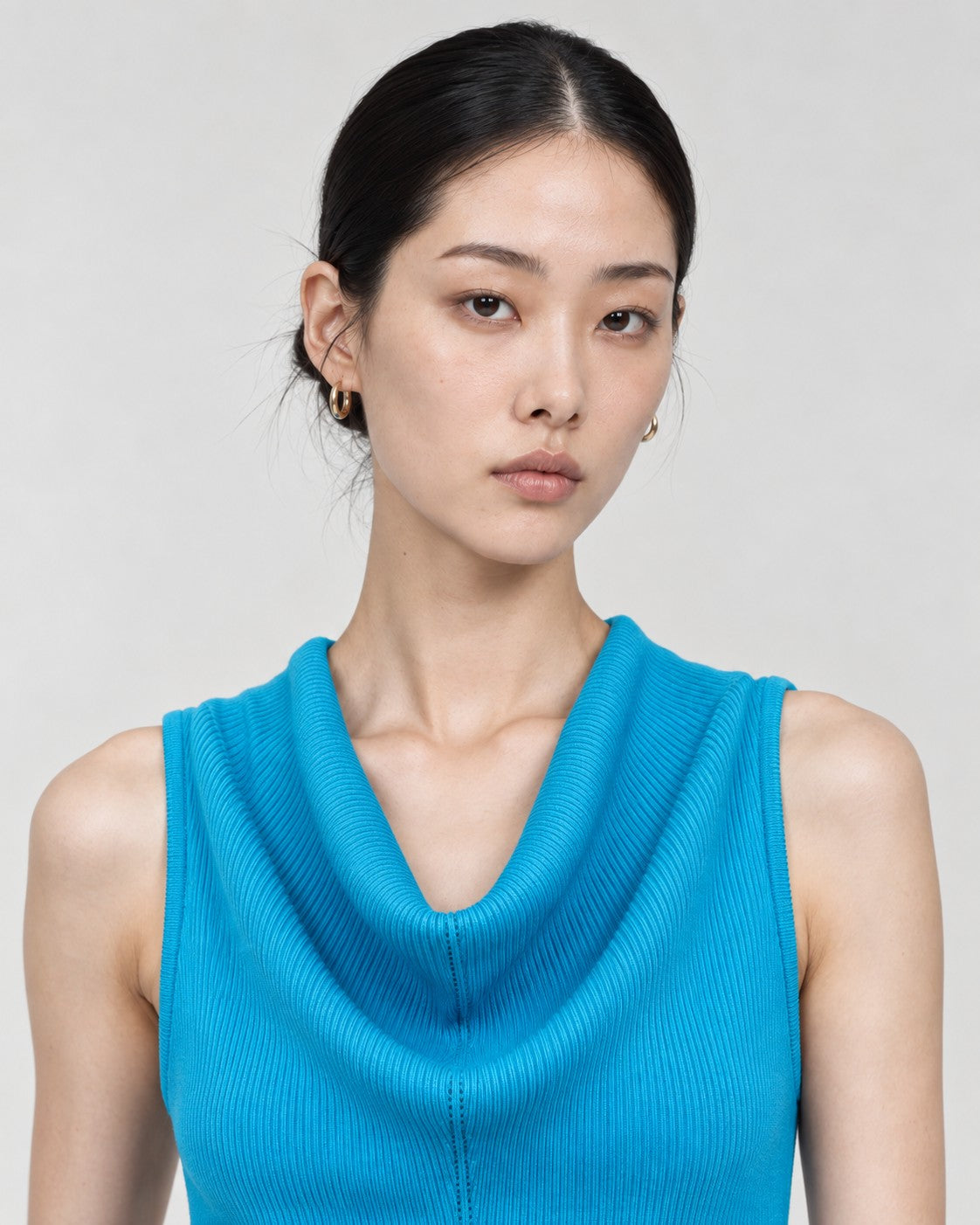 Blue Knit, close-up